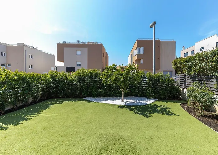 Premium Garden Escape By Belmont Realty Zadar