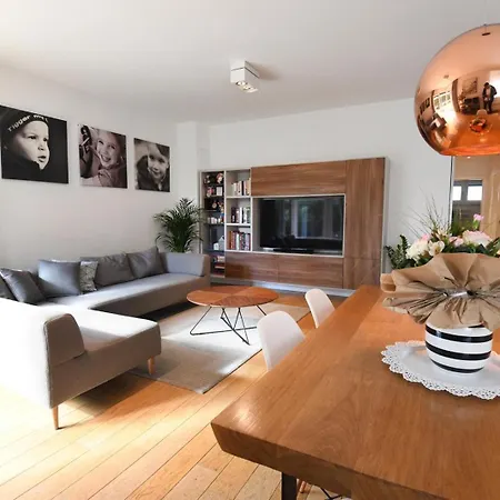 Apartment Premium Garden Escape By Belmont Realty *