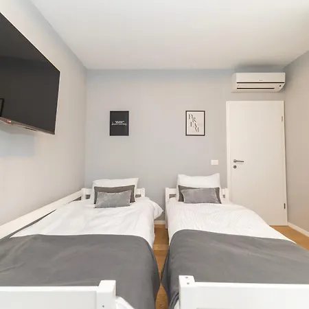 公寓 Premium Garden Escape By Belmont Realty *